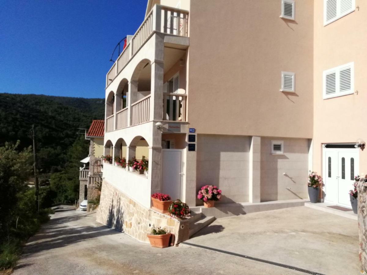 Appartementhaus Elena Jelsa  Exterior photo